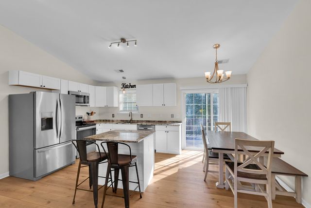 466 Pleasant Green Drive, Inman, SC 29349