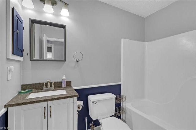 45 Philmont DR, Hampton, VA 23666