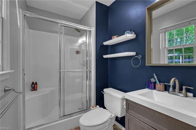 45 Philmont DR, Hampton, VA 23666