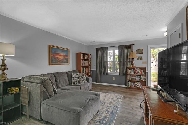 45 Philmont DR, Hampton, VA 23666