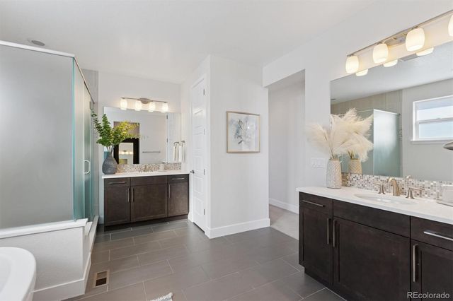 8055 E Prairie Meadow Drive, Denver, CO 80238