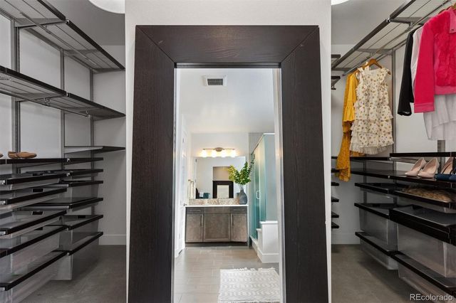 8055 E Prairie Meadow Drive, Denver, CO 80238