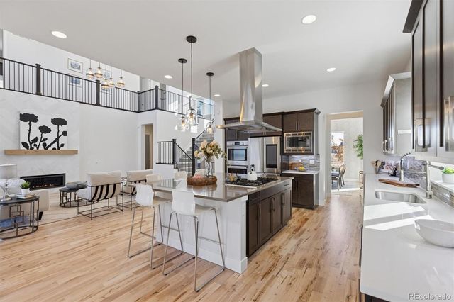 8055 E Prairie Meadow Drive, Denver, CO 80238