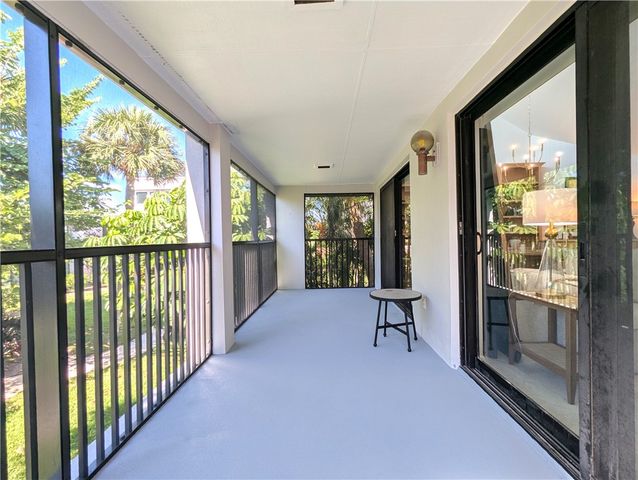 2155 Galleon Drive E-4, Vero Beach, FL 32963