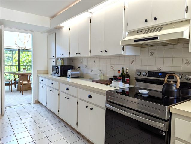 2155 Galleon Drive E-4, Vero Beach, FL 32963