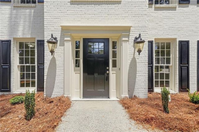 4933 Willow Creek Drive, Woodstock, GA 30188