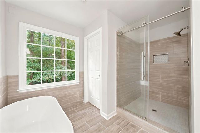 4933 Willow Creek Drive, Woodstock, GA 30188