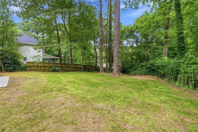 4933 Willow Creek Drive, Woodstock, GA 30188