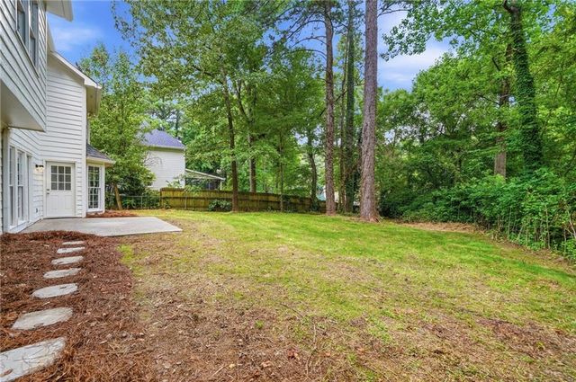 4933 Willow Creek Drive, Woodstock, GA 30188