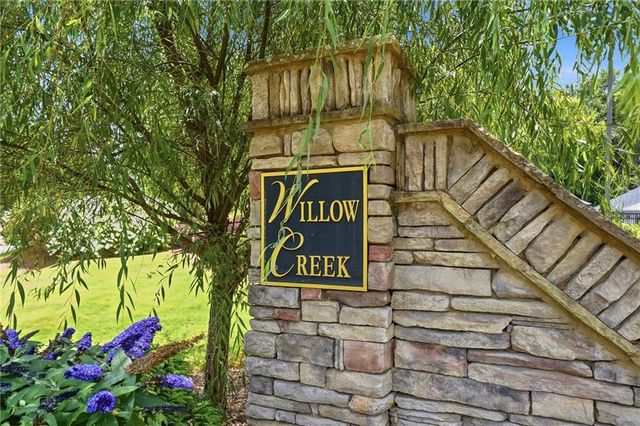 4933 Willow Creek Drive, Woodstock, GA 30188