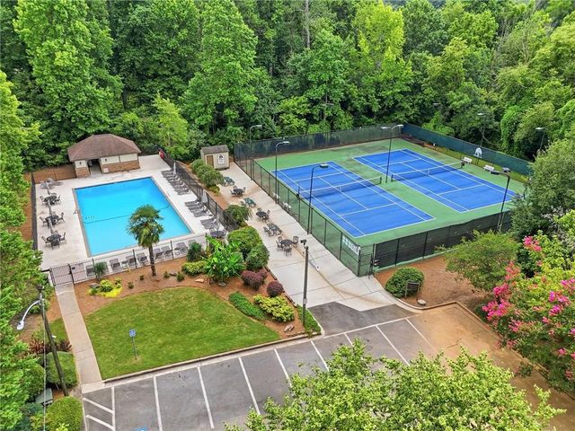 4933 Willow Creek Drive, Woodstock, GA 30188