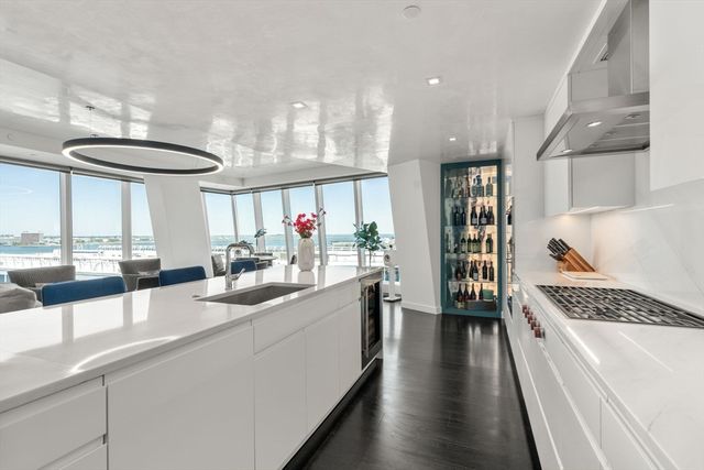 150 Seaport Blvd. 10E, Boston, MA 02210