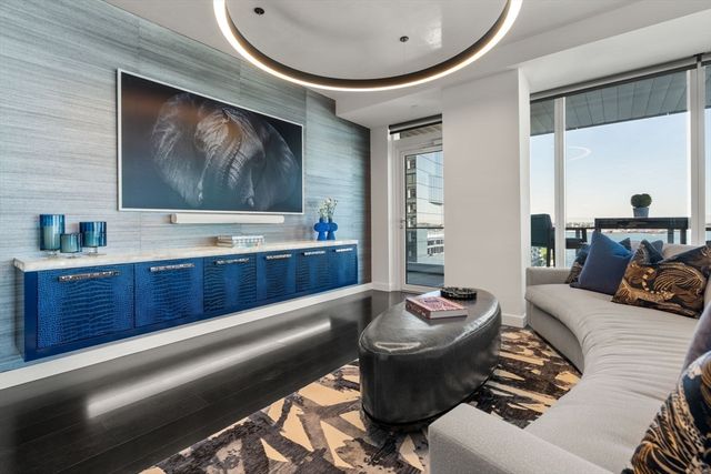 150 Seaport Blvd. 10E, Boston, MA 02210