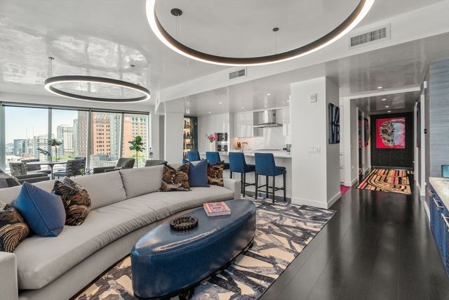 150 Seaport Blvd. 10E, Boston, MA 02210