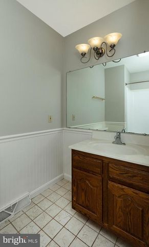 710 N HIGHLANDS DRIVE, Harrisburg, PA 17111