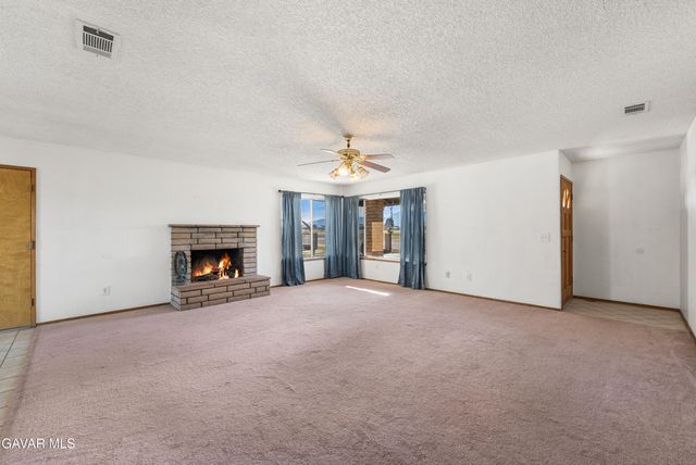 10837 E Avenue R 10, Littlerock, CA 93543