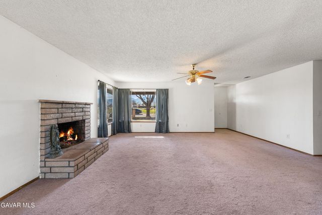 10837 E Avenue R 10, Littlerock, CA 93543