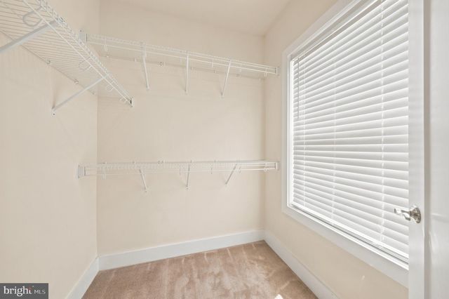 44730 TIVERTON SQ, Ashburn, VA 20147