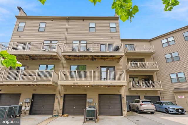 44730 TIVERTON SQ, Ashburn, VA 20147