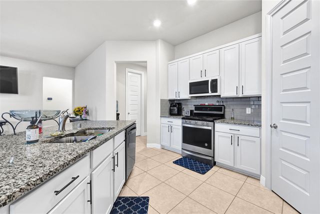 2434 Shelly Lang Court, Mission Bend, TX 77459