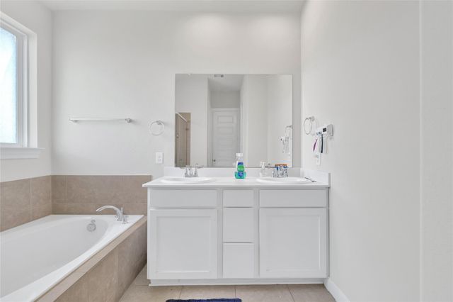 2434 Shelly Lang Court, Mission Bend, TX 77459