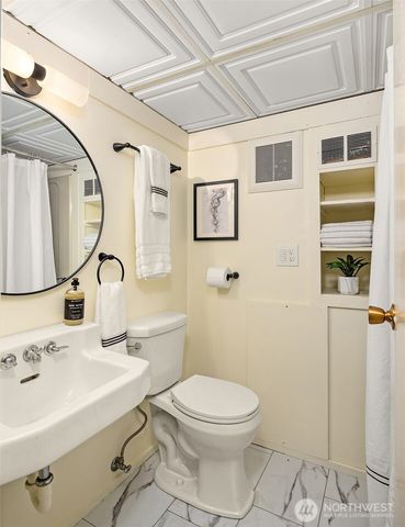 4322 NE 43rd Street, Seattle, WA 98105