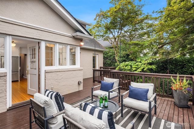 4322 NE 43rd Street, Seattle, WA 98105