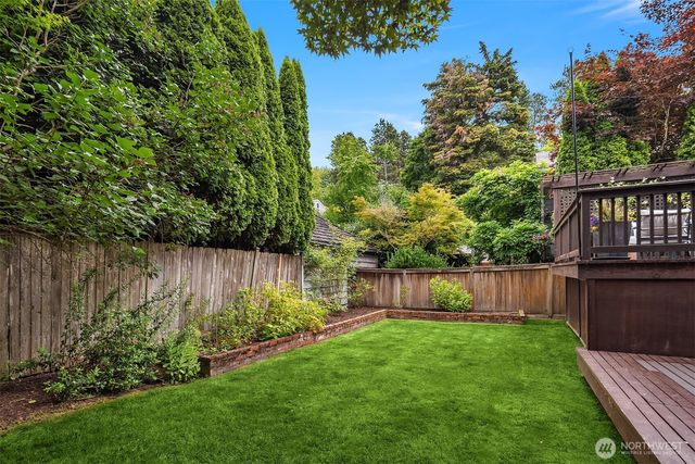 4322 NE 43rd Street, Seattle, WA 98105