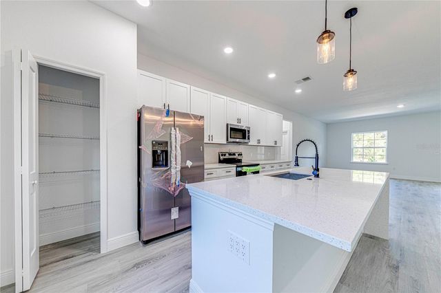 10720 N CITRUS SPRINGS BOULEVARD, Citrus Springs, FL 34434