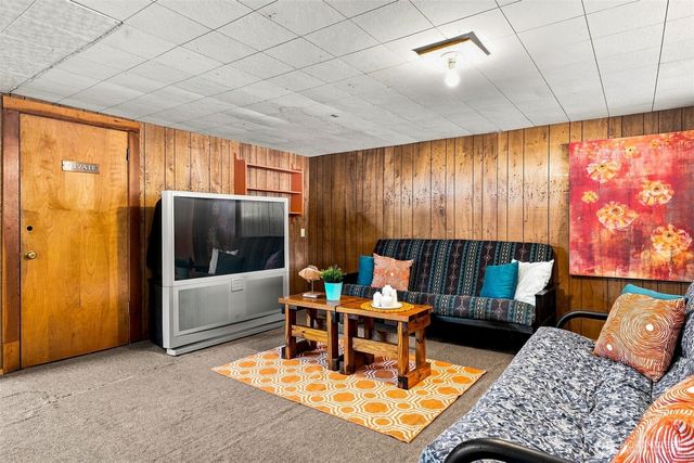 1929 Summit Lake Shore Road NW, Olympia, WA 98502
