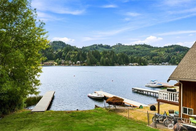 1929 Summit Lake Shore Road NW, Olympia, WA 98502