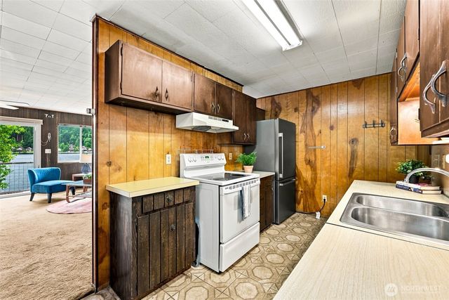 1929 Summit Lake Shore Road NW, Olympia, WA 98502