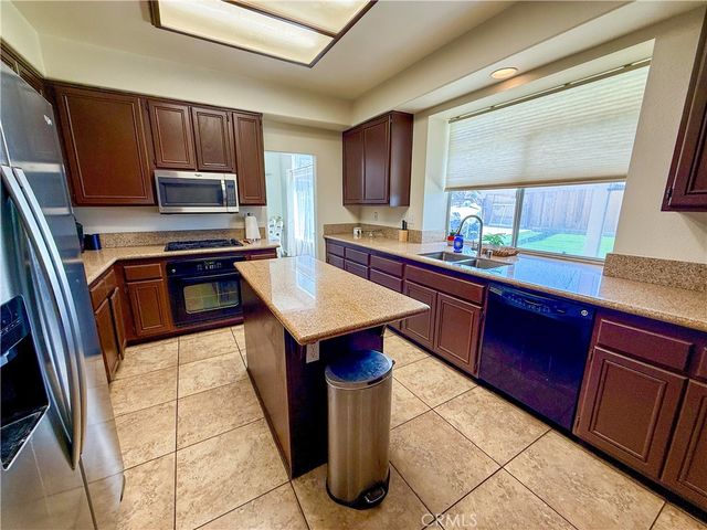 13251 Kirkwood, Victorville, CA 92392