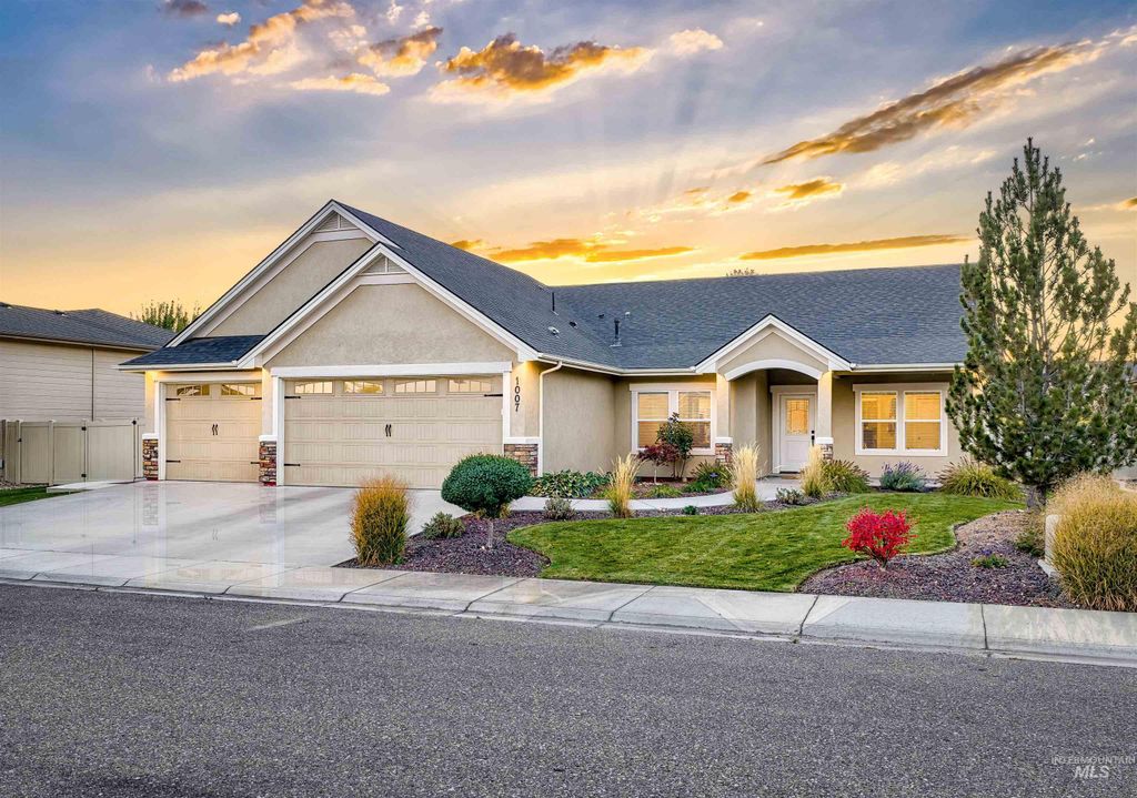 1007 N Mira Way, Star, ID 83669 photo 2