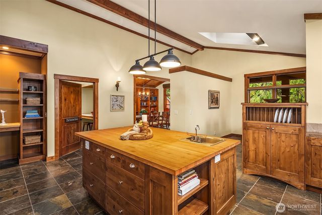 6754 Owl Lane, Clinton, WA 98236
