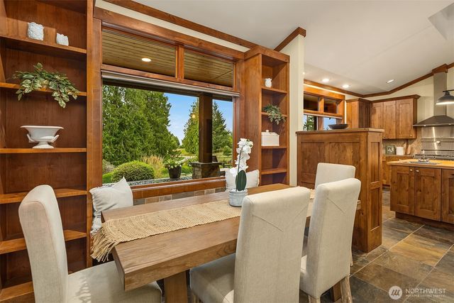 6754 Owl Lane, Clinton, WA 98236