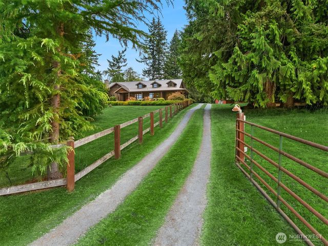 6754 Owl Lane, Clinton, WA 98236