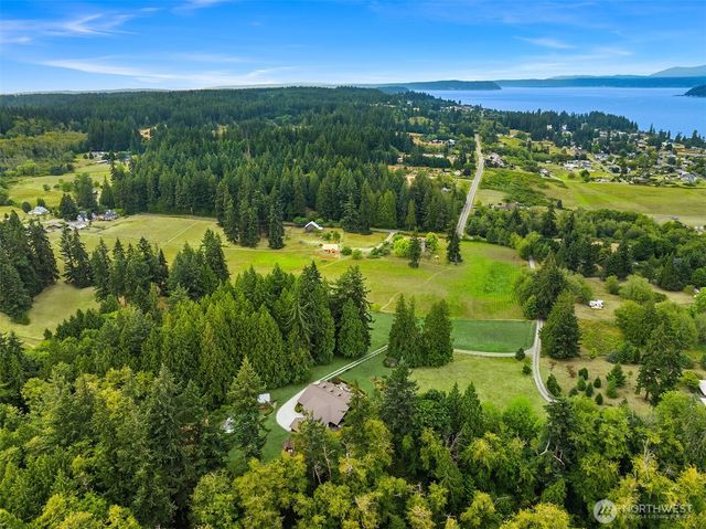 6754 Owl Lane, Clinton, WA 98236