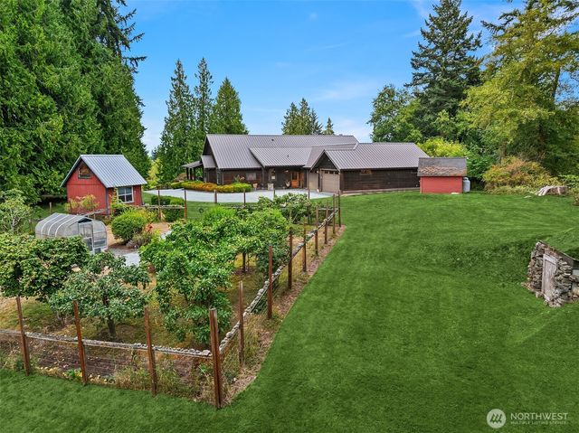 6754 Owl Lane, Clinton, WA 98236