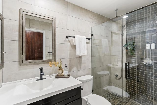 1810 S El Camino Real 202, Encinitas, CA 92024