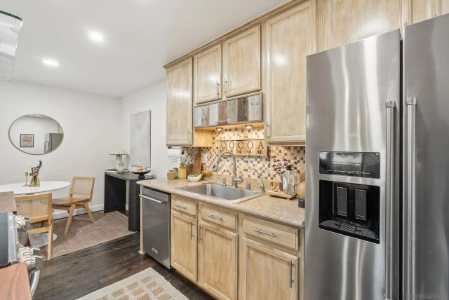 1810 S El Camino Real 202, Encinitas, CA 92024