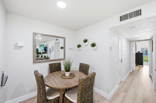 957 Circle Drive D, Delray Beach, FL 33445