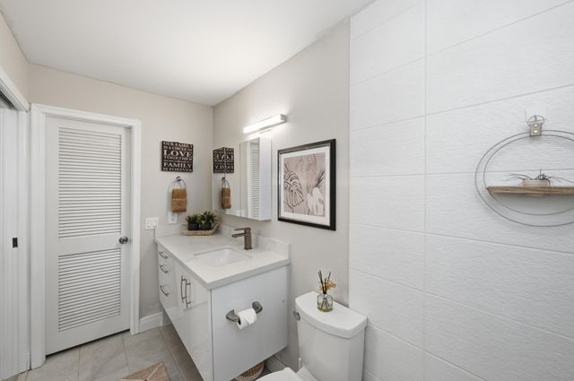957 Circle Drive D, Delray Beach, FL 33445