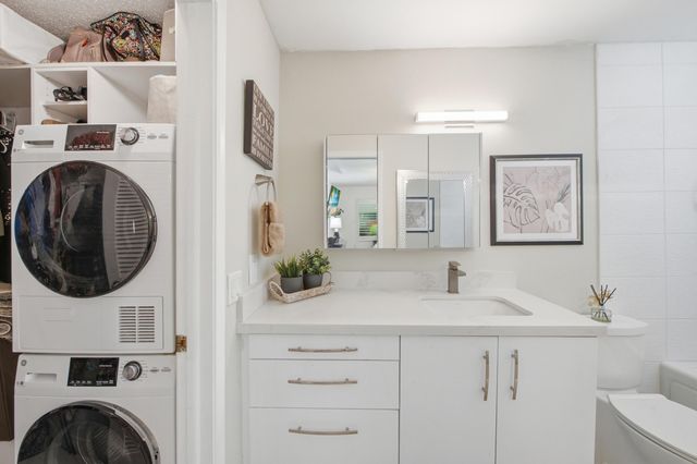 957 Circle Drive D, Delray Beach, FL 33445
