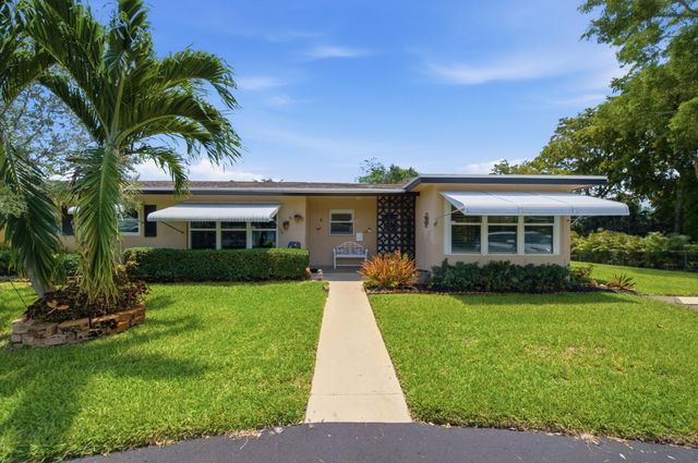 957 Circle Drive D, Delray Beach, FL 33445