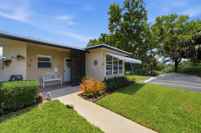 957 Circle Drive D, Delray Beach, FL 33445