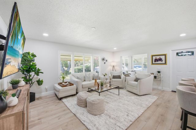 957 Circle Drive D, Delray Beach, FL 33445