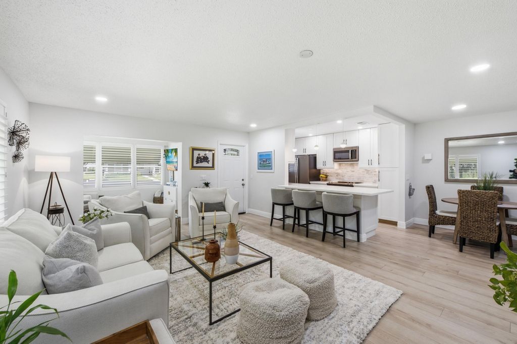 957 Circle Drive D, Delray Beach, FL 33445