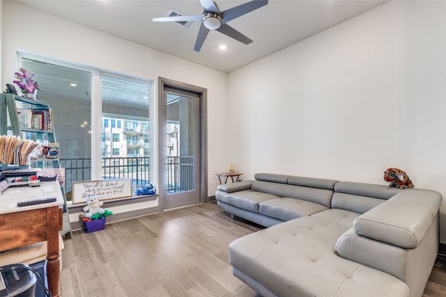 2700 Old Denton Road 2203, Carrollton, TX 75007