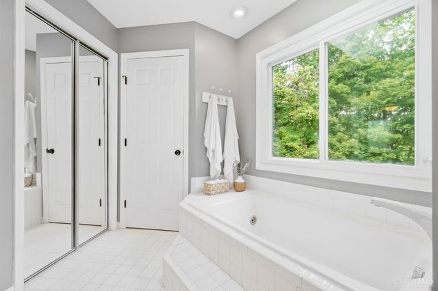 6158 Watchview Court, Anderson Twp, OH 45230